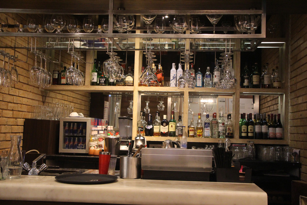 BOMBAY BRASSERIE Quest Mall